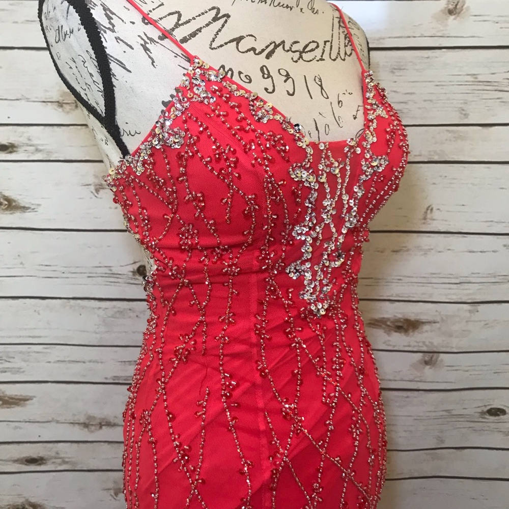 SOLD Coral Beaded Backless Mermaid David’s Bridal Prom - Picture 3 of 8